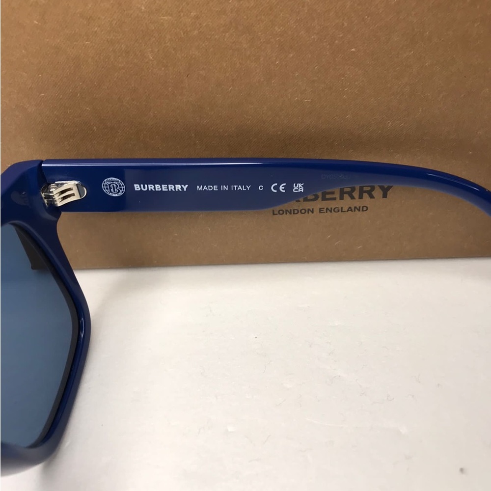 Authentic Burberry Dark Blue Square Men's Sunglasses BE4394 405880 54 - Picture 14 of 15